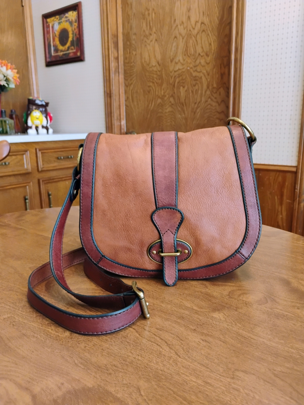 Vintage Fossil 54 2-tone Leather Crossbody Saddle Bag W/ Adjustable Strap Purse
